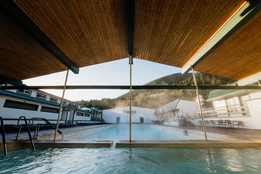 Chico Hot Springs pool